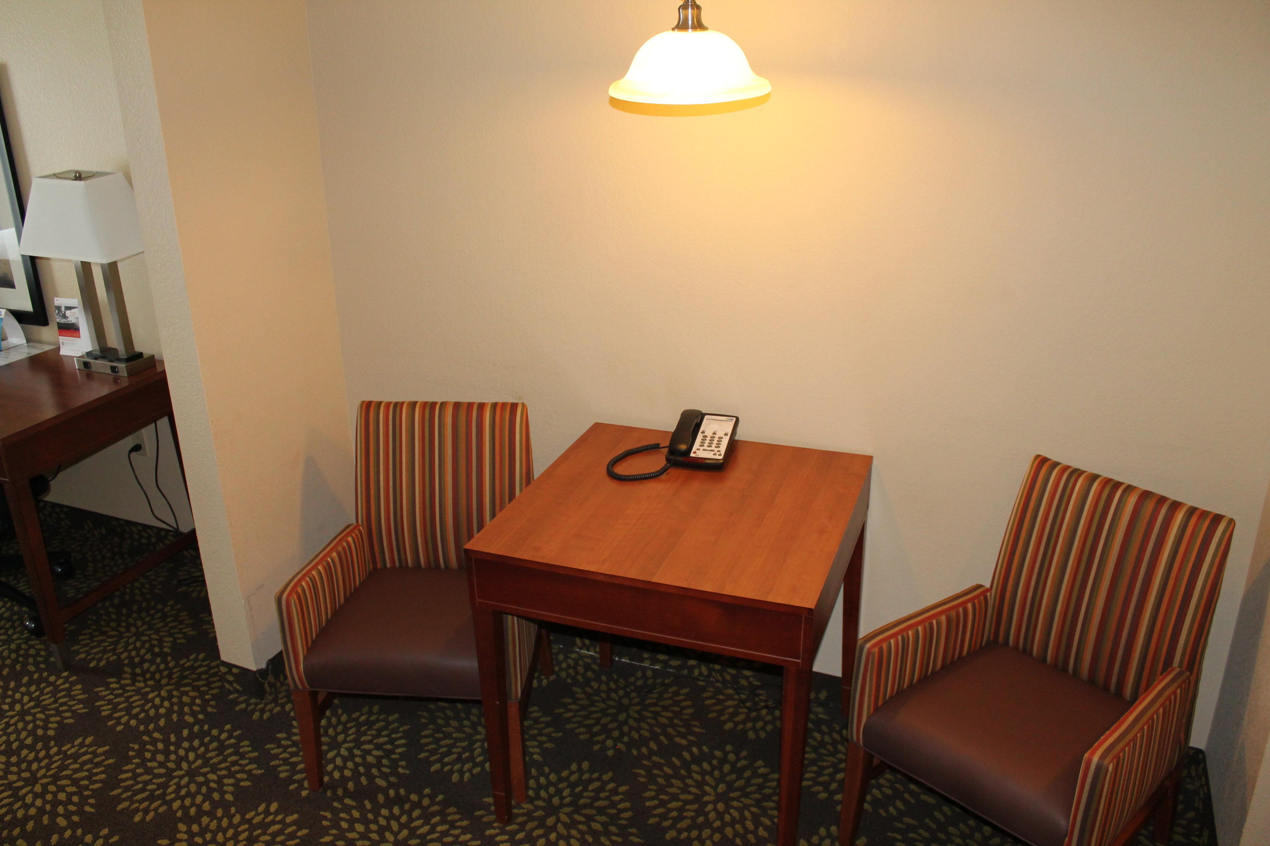 Holiday Inn Express Hotel & Suites Starkville, An Ihg Hotel Экстерьер фото