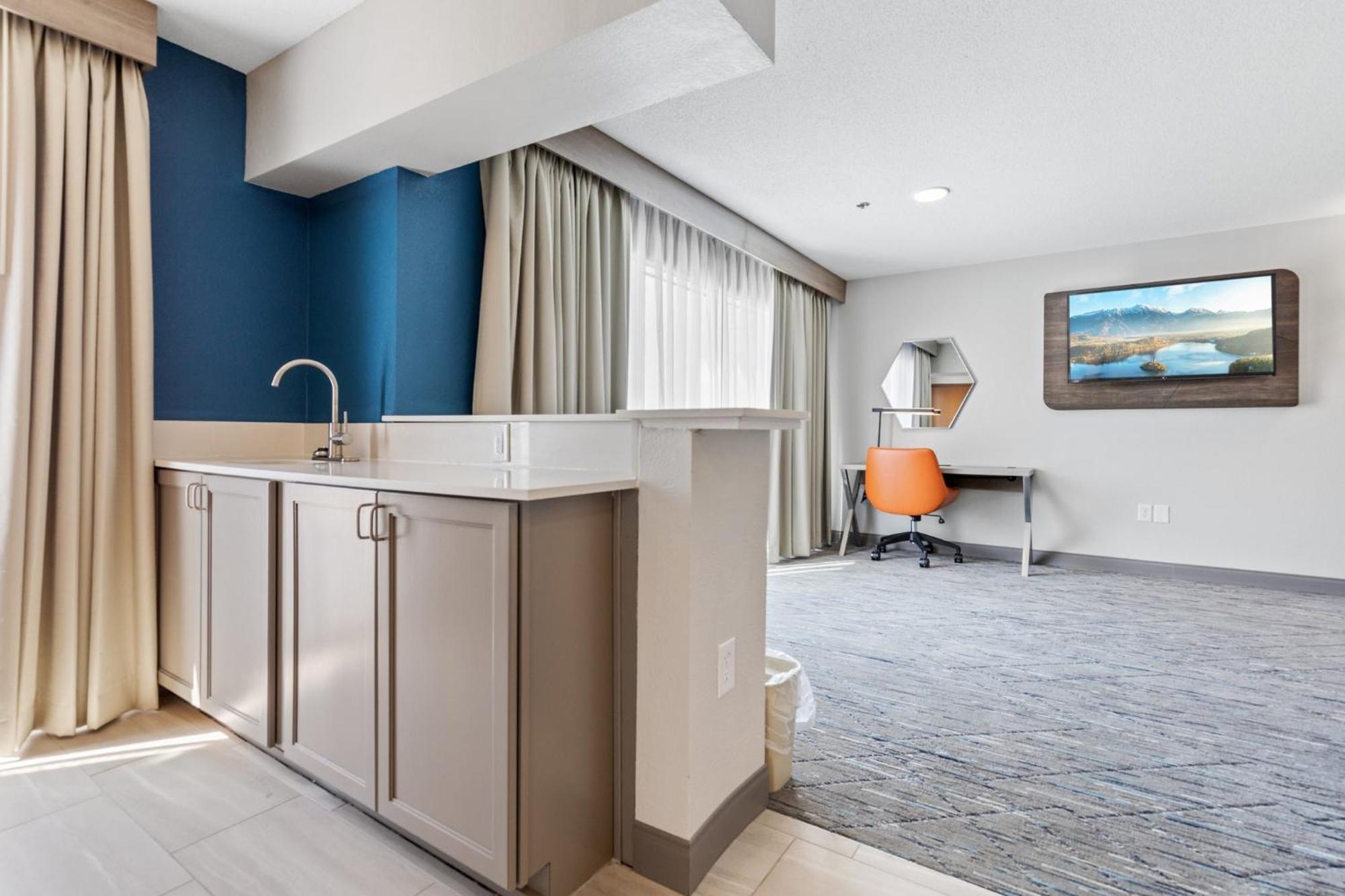 Holiday Inn Express Hotel & Suites Starkville, An Ihg Hotel Экстерьер фото